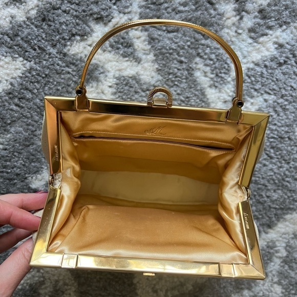 Vintage MM Couture Morris Moskowitz Shimmery Golden Clutch - 1960s - Picture 4 of 10